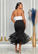 Load image into Gallery viewer, Board room tulle skirt
